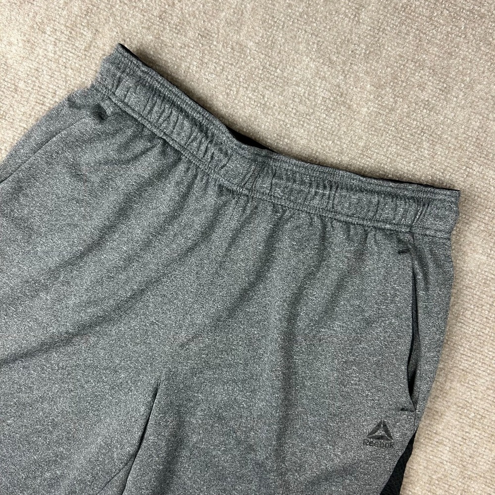 Reebok Athletic Training Shorts Mens Medium Heather Gray Logo Drawstring Waist
